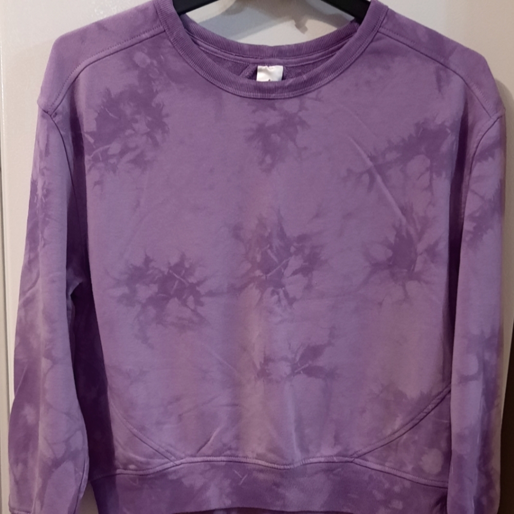 Purple Tie Dye Sweatshirt. Size Large.